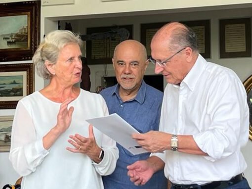 Maritta Koch-Weiser e o vice presidente Geraldo Alckmin, comigo em reunião em minha casa em dezembro de 2022